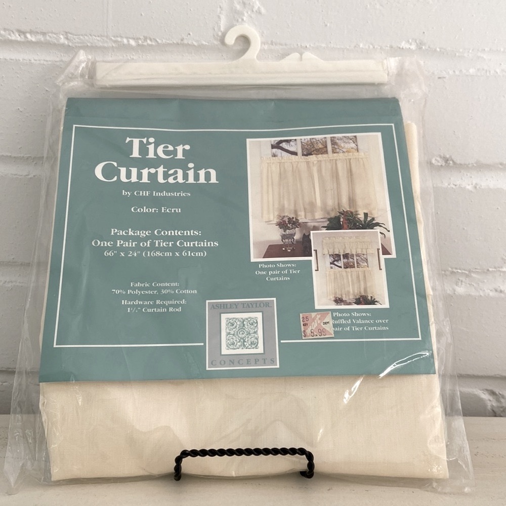 Classic Old Style Ashley Taylor Ecru Tier Window Curtain